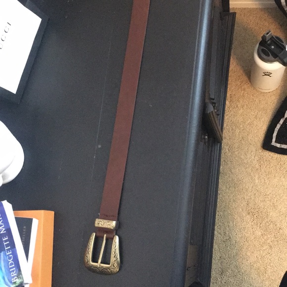 Vince Camuto genuine leather belt - Picture 3 of 6